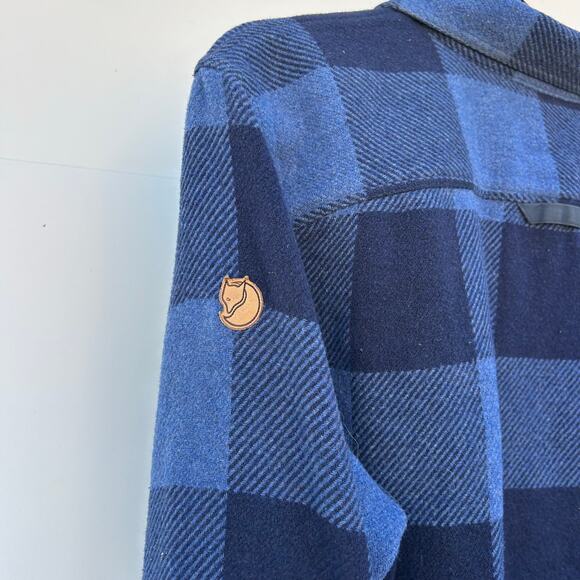 Fjallraven Men’s Canada Shirt Blue Black Plaid Flannel Button Down Shirt Large - Picture 10 of 11